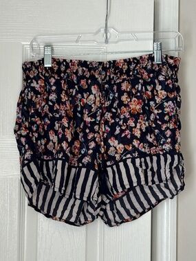 Vera Bradley Women's Sleep Shorts Floral Striped Rayon Blue Tassels Medium